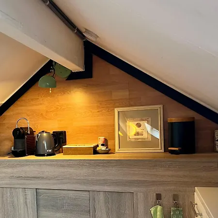 2 Prive Verdiepingen In Stadswoning, Bij Station En Centrum Venlo