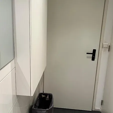 Apartman 2 Prive Verdiepingen In Stadswoning, Bij Station En Centrum Venlo